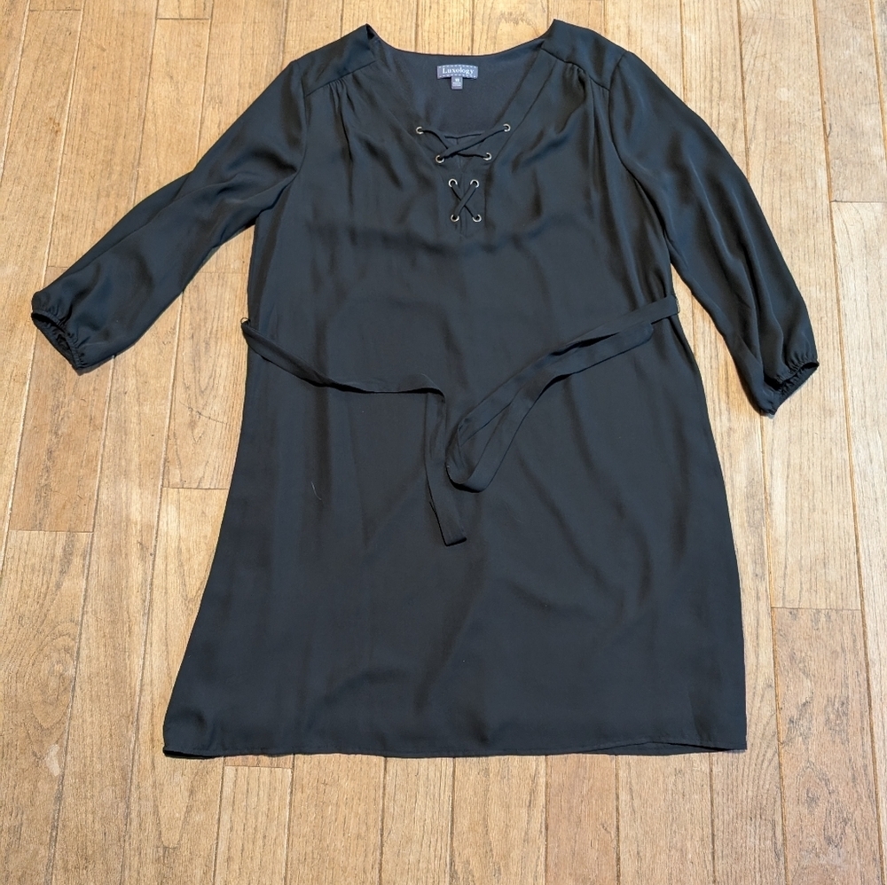 Women's Luxology Black V-neck Lace-Up Dress With Attached Belt Size 10